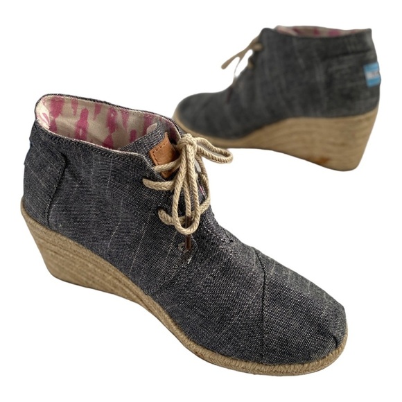 TOMS Chambray Desert Wedge Lace Up Booties - Picture 5 of 14